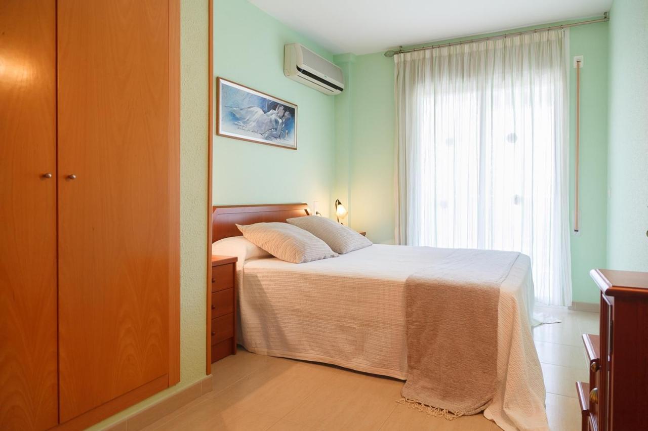 Uhc Village Park Apartments Σαλού Εξωτερικό φωτογραφία