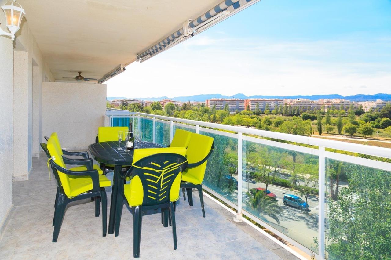 Uhc Village Park Apartments Σαλού Εξωτερικό φωτογραφία