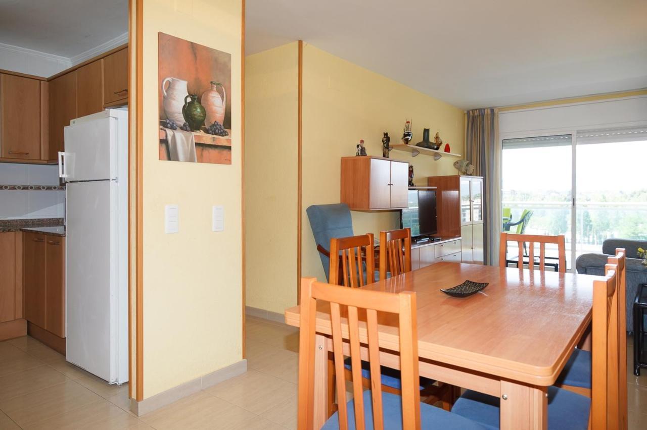 Uhc Village Park Apartments Σαλού Εξωτερικό φωτογραφία