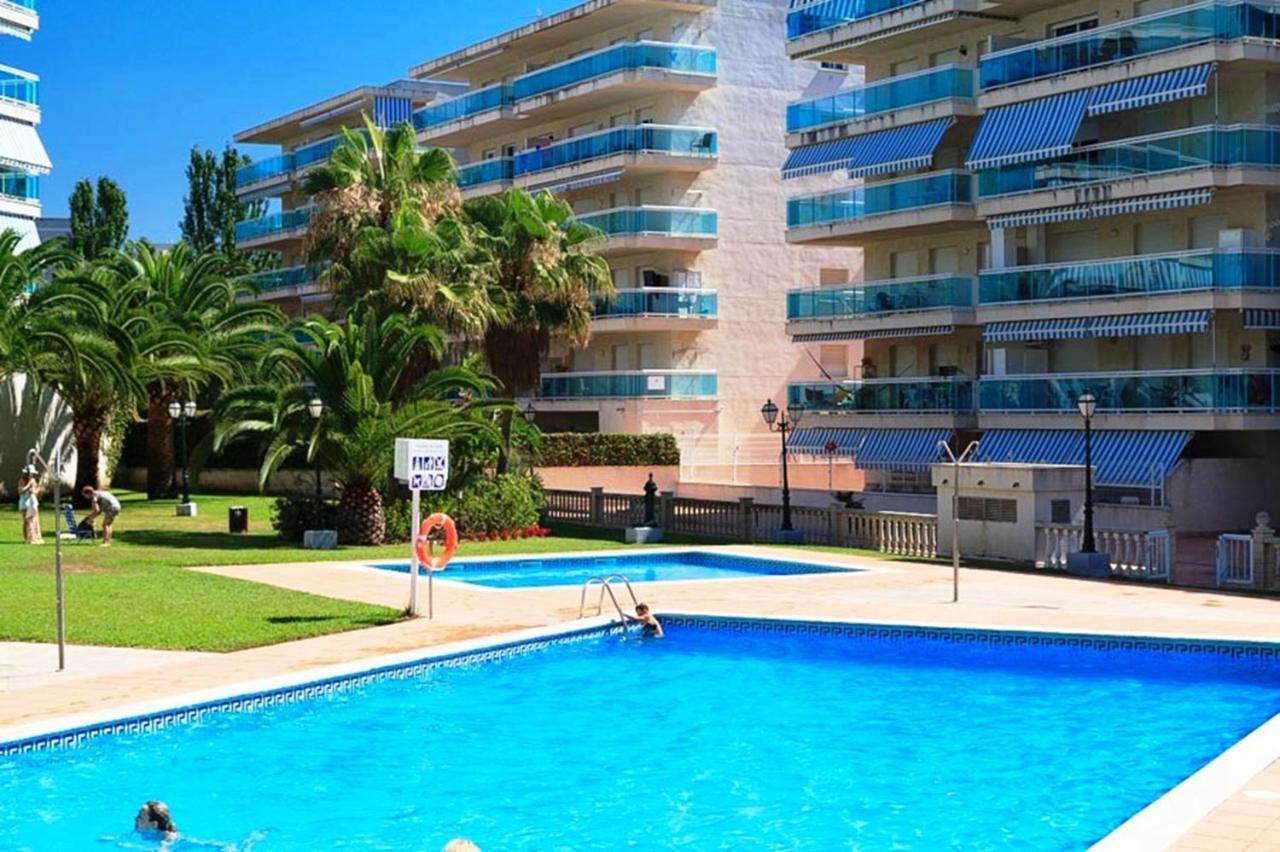 Uhc Village Park Apartments Σαλού Εξωτερικό φωτογραφία