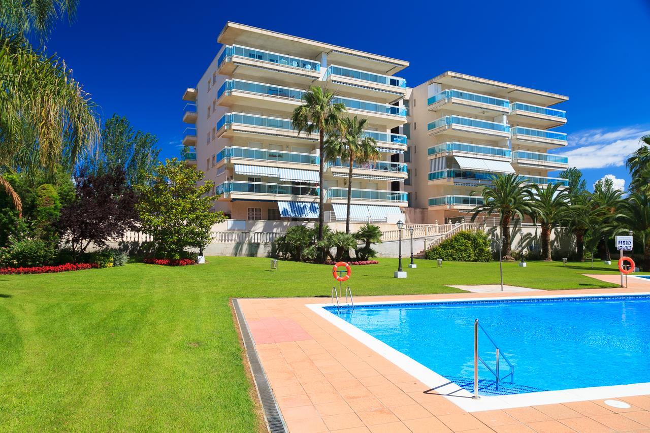Uhc Village Park Apartments Σαλού Εξωτερικό φωτογραφία